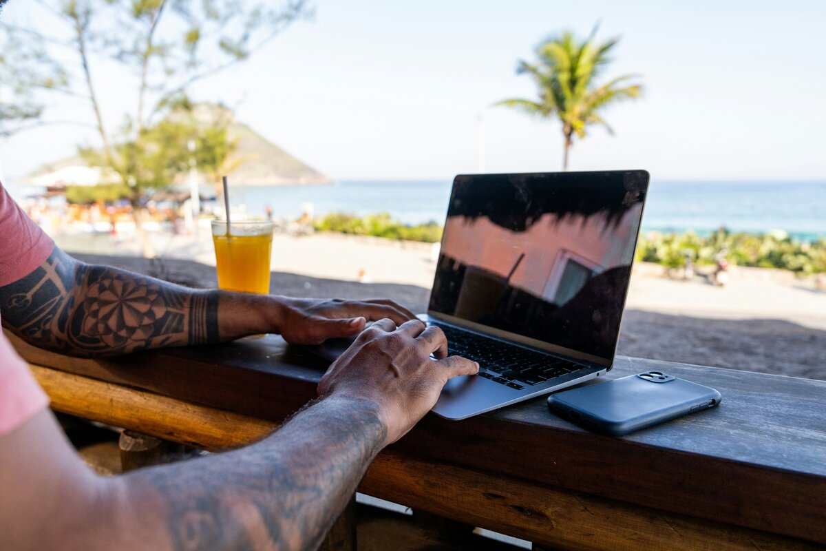 The Digital Nomad's Guide to Schengen Compliance